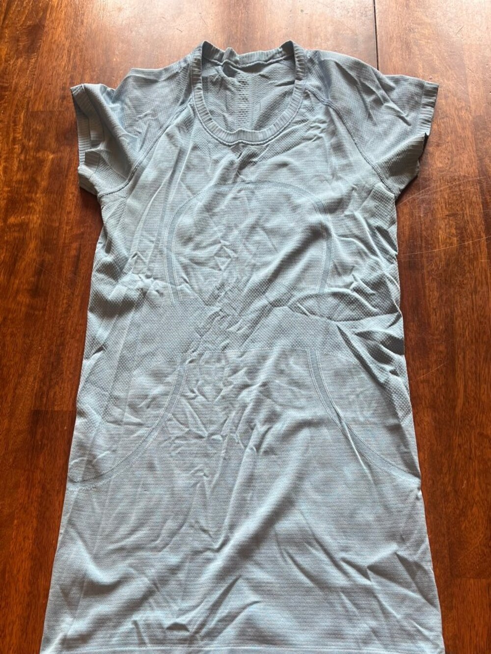 Lululemon Swiftly Tech Short Sleeve Shirt Light Blue Seamless Size 10 - Picture 2 of 7